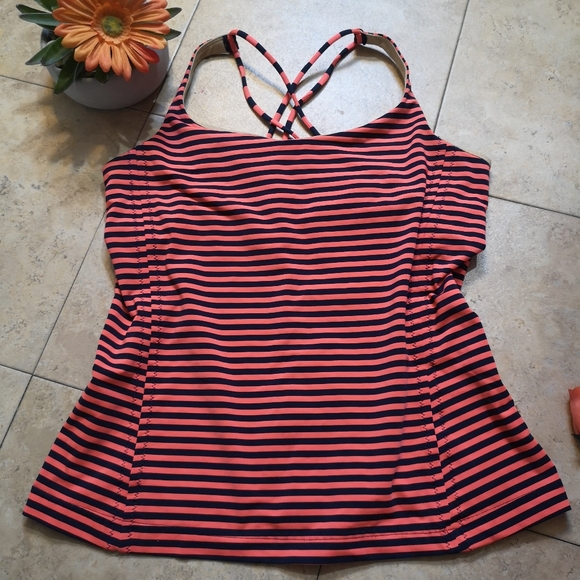 Lululemon Shirt - Picture 3 of 16